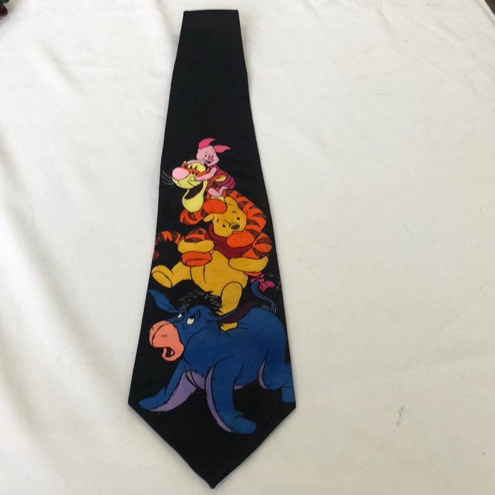 Winner the Pooh and Eeyore tie Pooh brand